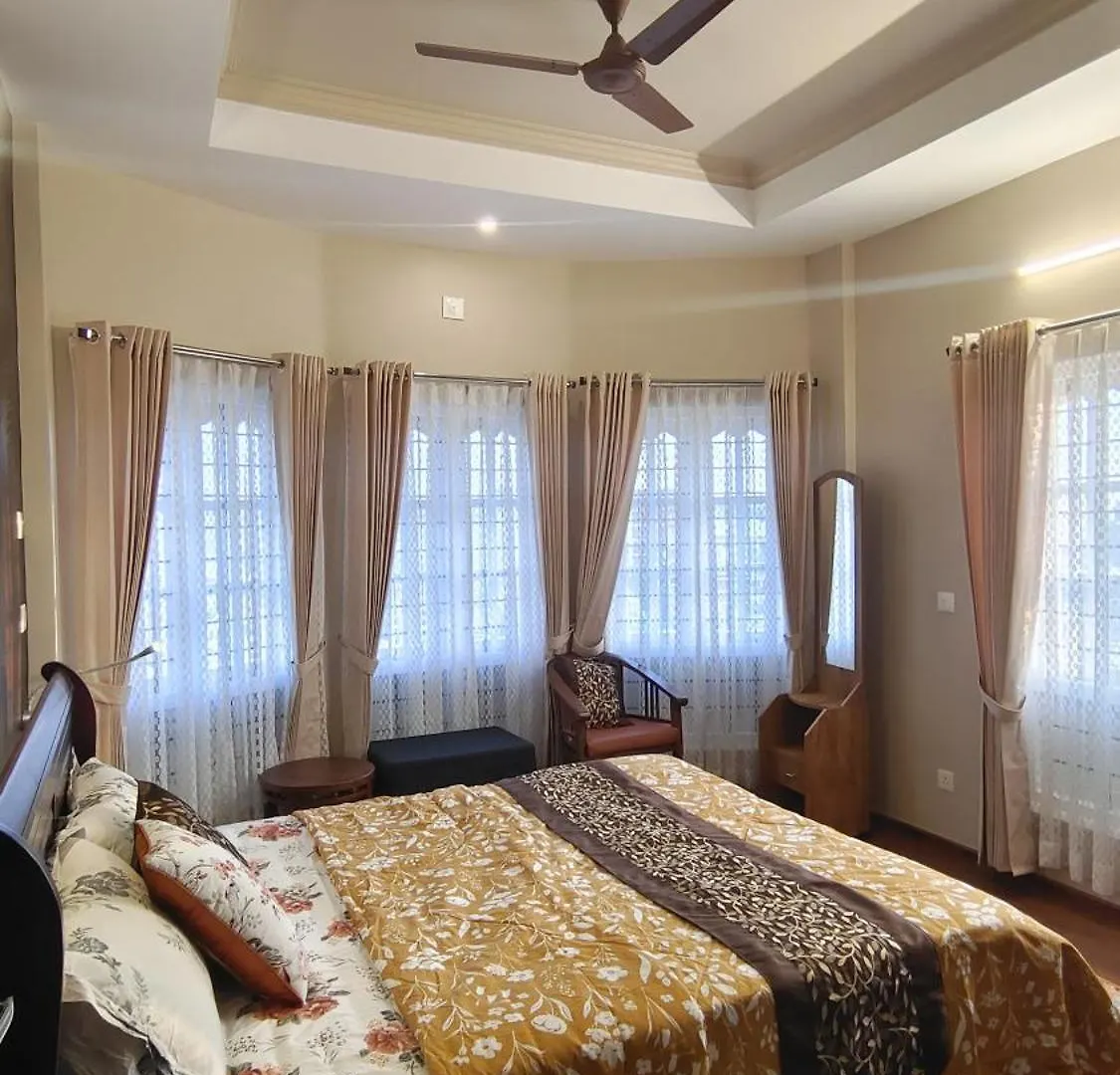 Elys Luxury Villa Pīrmed
